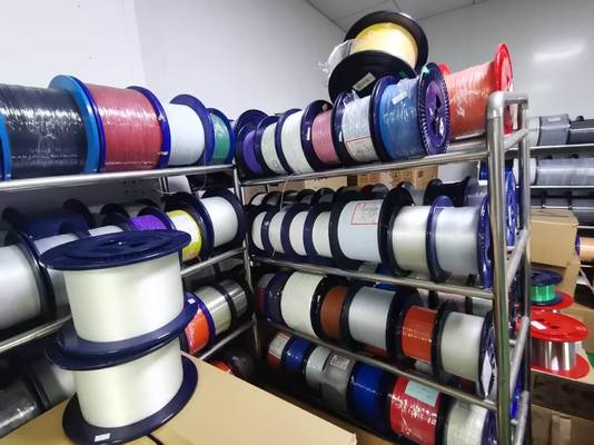 فیبر نوری تک حالته G657A2 با قطر 0.25 میلی‌متر، مقاوم در برابر خمش فوق‌العاده نازک برای کاربردهای FTTH و پهپاد